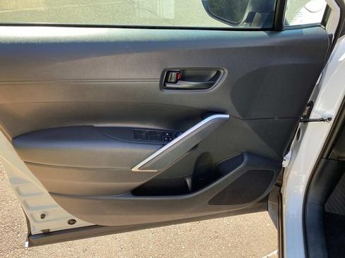 Used 2023 Toyota Corolla Cross AWD Hybrid image 12
