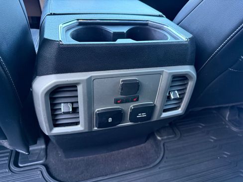 Used 2020 Ford F150 Lariat w/ Equipment Group 502A Luxury image 10