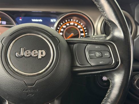 Used 2021 Jeep Wrangler Unlimited Sport AWD/4WD image 13