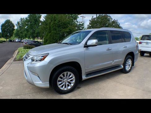Used 2018 Lexus GX 460 Premium w/ Premium Package AWD/4WD image 4