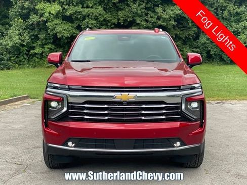 New 2026 Chevrolet Suburban LT w/ Comfort Package AWD/4WD image 2