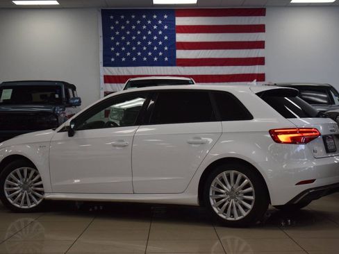 Used 2017 Audi A3 e-tron Premium FWD image 19