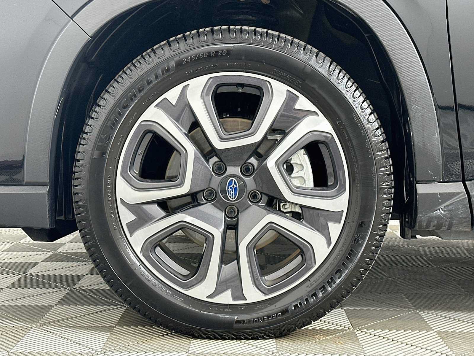 Used 2023 Subaru Ascent Touring AWD/4WD image 31