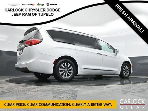 Used 2020 Chrysler Pacifica Touring-L Plus w/ Advanced Safetytec Group image 57