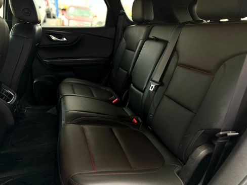 Used 2022 Chevrolet Blazer RS w/ Enhanced Convenience Package image 11