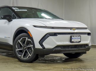 New 2026 Chevrolet Equinox EV LT video 3