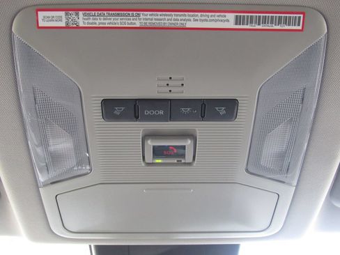 Certified 2025 Toyota RAV4 LE AWD/4WD image 25