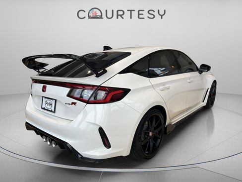 Used 2025 Honda Civic Type R image 6