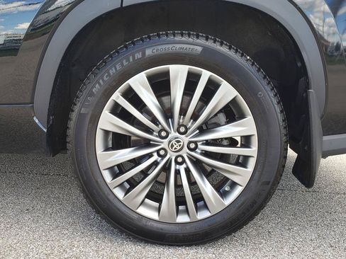Used 2021 Toyota Highlander Platinum AWD/4WD image 27