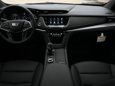New 2026 Cadillac XT5 Luxury w/ LPO, Floor Liner Package image 77
