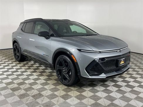 New 2026 Chevrolet Equinox EV RS image 24