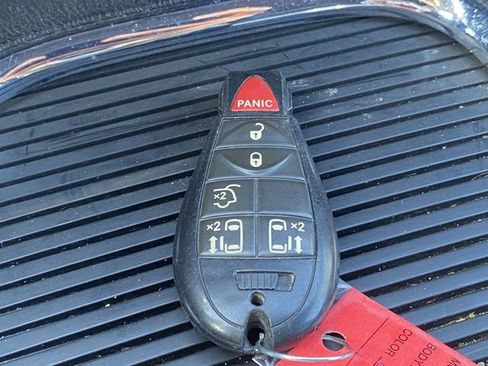 Used 2017 Dodge Grand Caravan GT image 29