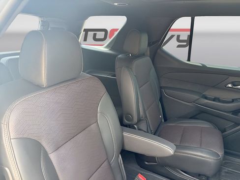 Used 2023 Chevrolet Traverse High Country w/ LPO, Floor Liner Package FWD image 30