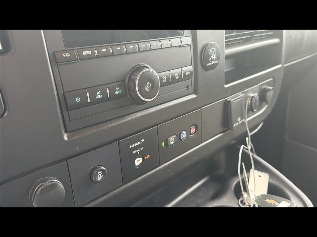 Used 2022 GMC Savana 2500 w/ Communications Package RWD image 16