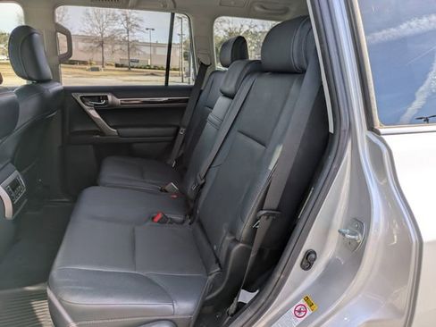 Used 2016 Lexus GX 460 w/ Premium Package image 13