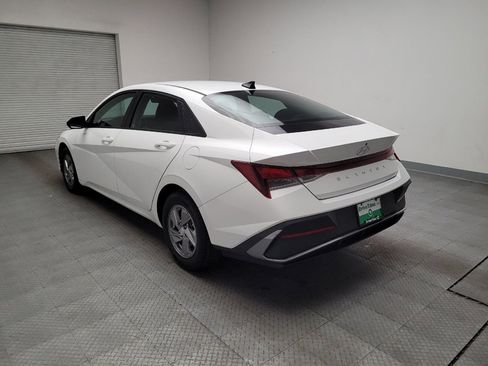 Used 2024 Hyundai Elantra SE image 5