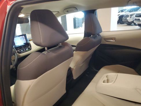 Used 2020 Toyota Corolla LE image 11