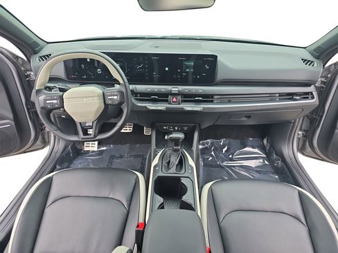 Used 2025 Kia K4 GT-Line Turbo FWD image 9