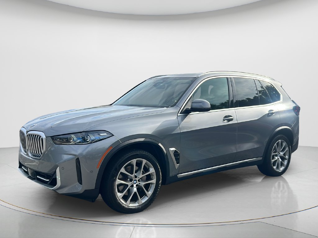 Certified 2024 BMW X5 xDrive40i w/ Premium Package AWD/4WD image 1