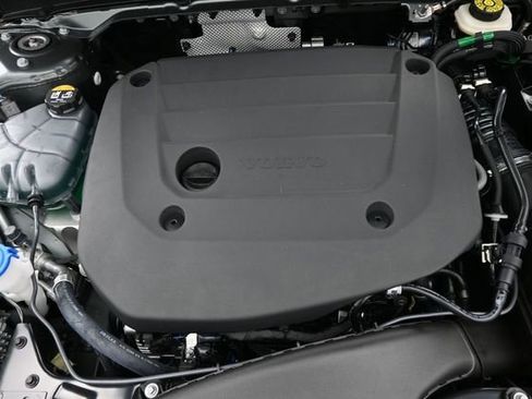 New 2026 Volvo XC40 B5 Plus w/ Climate Package AWD/4WD image 36