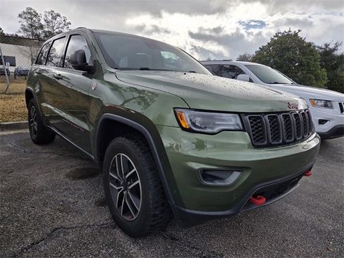 Used 2021 Jeep Grand Cherokee Trailhawk w/ Trailhawk Luxury Group image 3