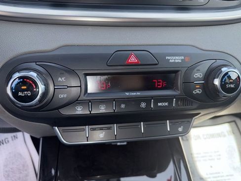 Used 2016 Kia Sorento EX image 15