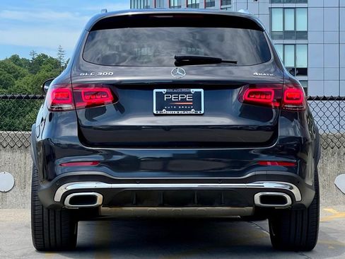 Certified 2022 Mercedes-Benz GLC 300 4MATIC image 6