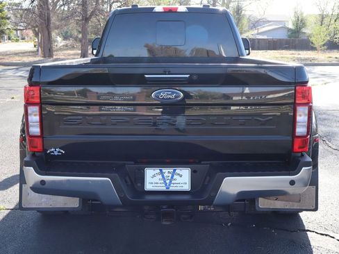 Used 2022 Ford F350 Lariat w/ Lariat Value Package image 6