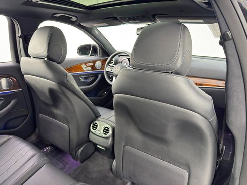 Used 2019 Mercedes-Benz E 300 w/ Premium 1 Package image 40