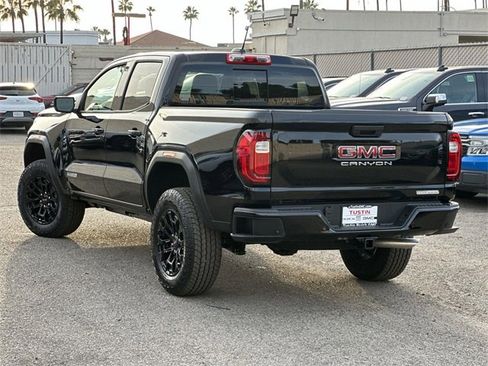 New 2026 GMC Canyon Elevation image 5