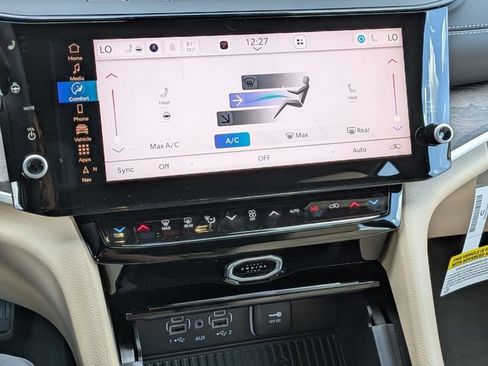 New 2026 Jeep Grand Cherokee Limited AWD/4WD image 25