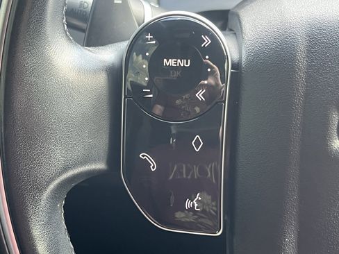 Used 2020 Land Rover Discovery Sport SE R-Dynamic image 19