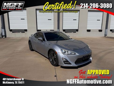 Used 2016 Scion FR-S image 1