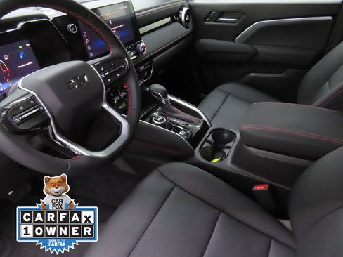 Used 2024 Chevrolet Colorado Z71 w/ Z71 Convenience Package 2 image 19