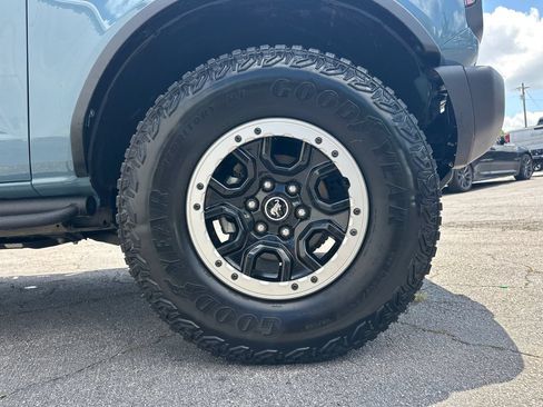 Used 2023 Ford Bronco Black Diamond w/ Sasquatch Package AWD/4WD image 13