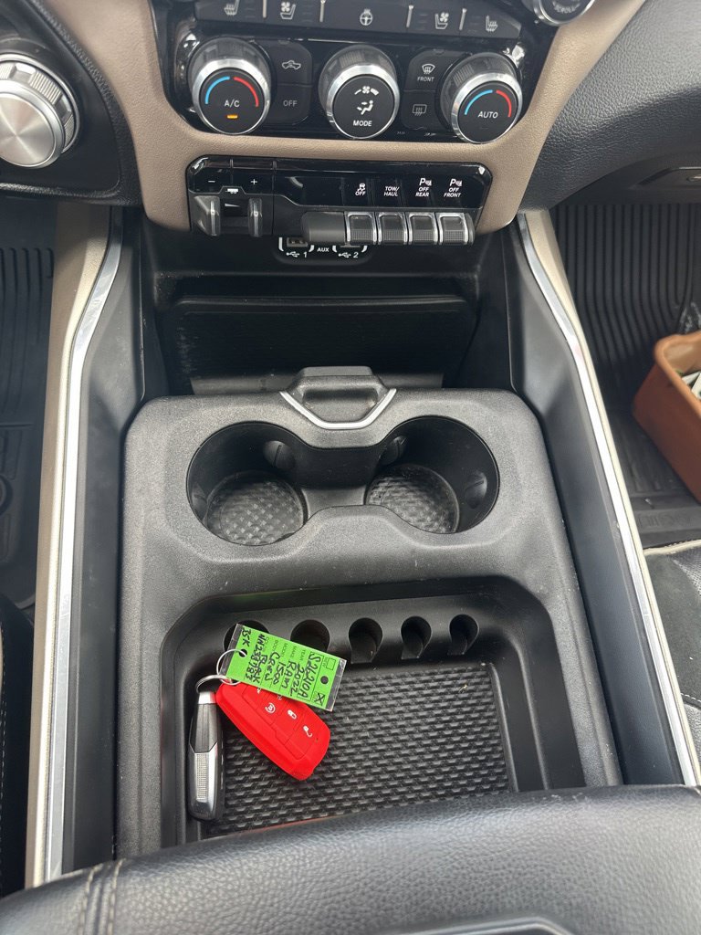 Used 2022 RAM 1500 Laramie AWD/4WD image 23