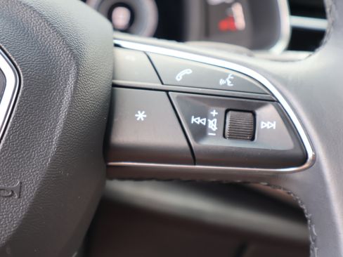 Used 2021 Audi Q8 Premium w/ Convenience Package AWD/4WD image 25