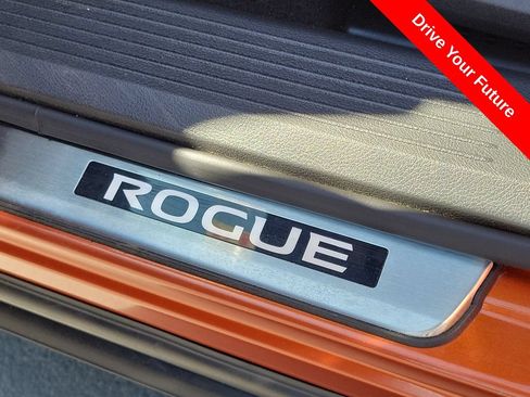 Used 2023 Nissan Rogue Platinum w/ Platinum Premium Package FWD image 21