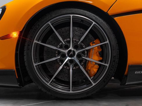 Used 2019 McLaren 600LT RWD image 30