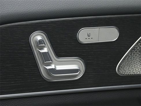 Used 2022 Mercedes-Benz GLS 450 4MATIC image 14