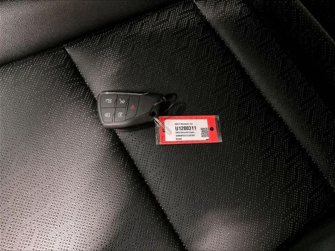 Used 2026 Chevrolet Equinox LT w/ Convenience Package II image 30