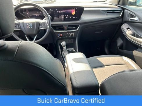 Certified 2025 Buick Encore GX Preferred AWD/4WD image 7