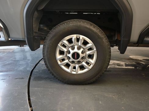 Used 2024 GMC Sierra 2500 Pro w/ 1SA Pro Safety Plus Package image 9