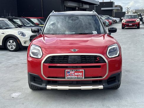 Used 2025 MINI Cooper Countryman S w/ Comfort Package Max image 2