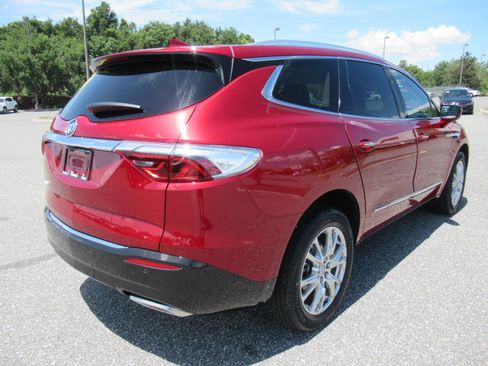 Used 2024 Buick Enclave Premium w/ Experience Buick Package FWD image 7