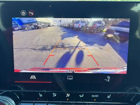 New 2026 GMC Canyon AT4 image 13