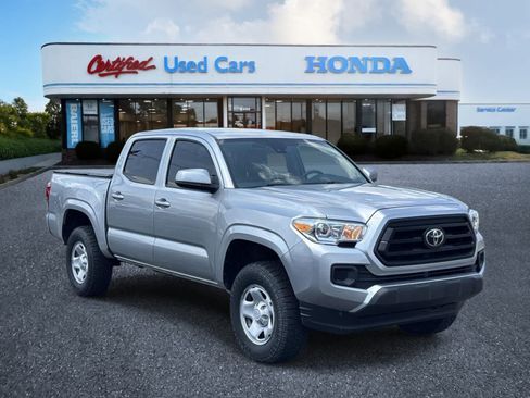 Used 2022 Toyota Tacoma SR AWD/4WD image 7