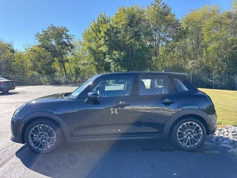 Certified 2025 MINI Cooper S image 2