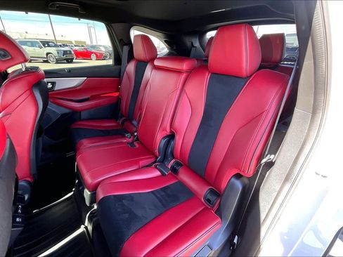 Used 2023 Acura MDX A-Spec image 19