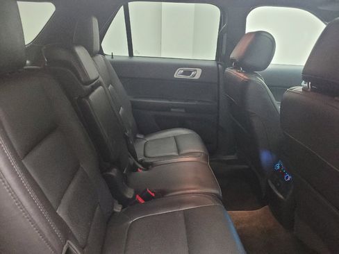 Used 2014 Ford Explorer Limited w/ Equipment Group 302A AWD/4WD image 19